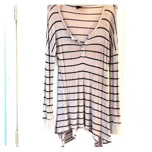Daytrip tunic